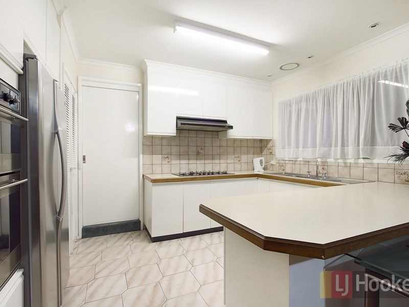 46 Weeden Crescent, Hallam VIC 3803