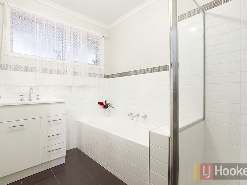 46 Weeden Crescent, Hallam VIC 3803