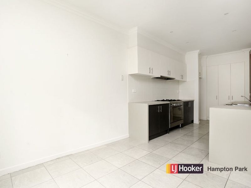 24 Tilbavale Close, Hallam VIC 3803