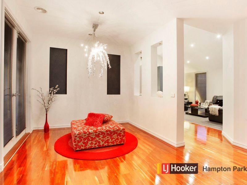 40 Glenbrook Crescent, Lynbrook VIC 3975