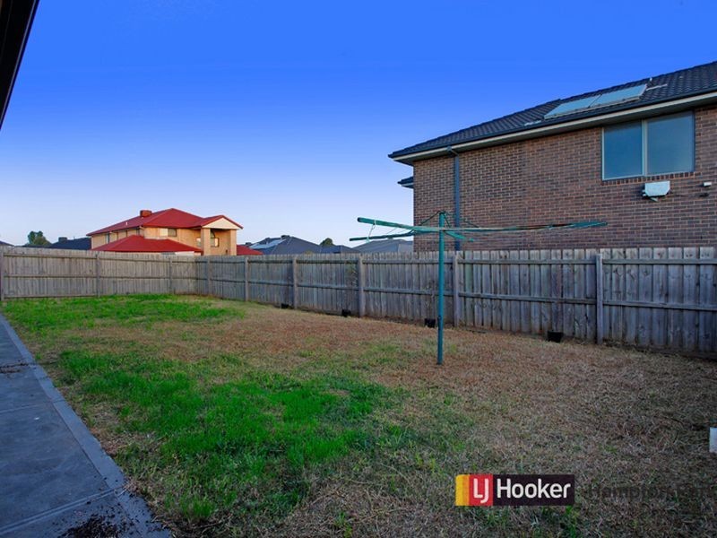 40 Glenbrook Crescent, Lynbrook VIC 3975