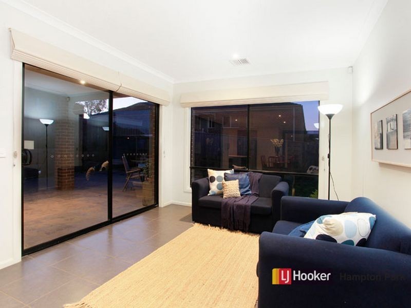 6 Viewgrand Drive, Berwick VIC 3806