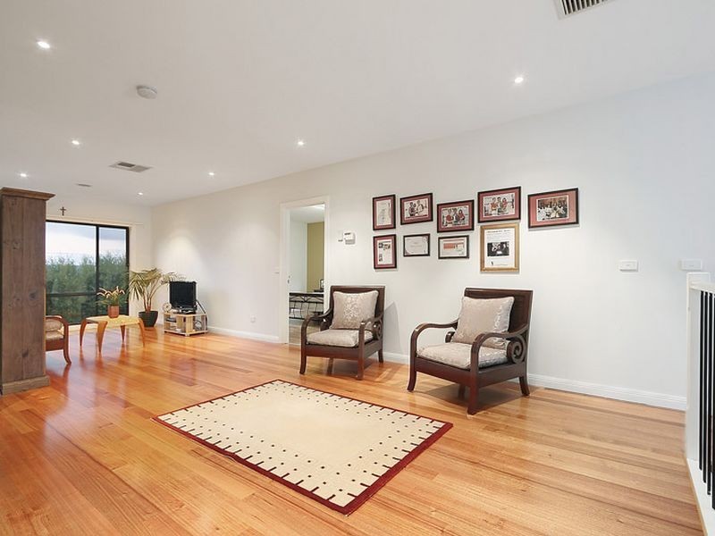 6 Hunt Club Road, Narre Warren South VIC 3805