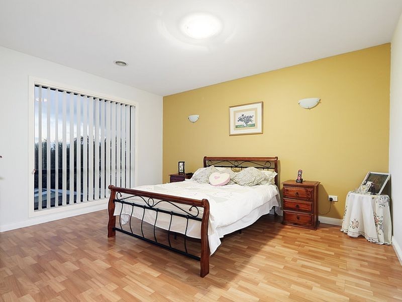 6 Hunt Club Road, Narre Warren South VIC 3805