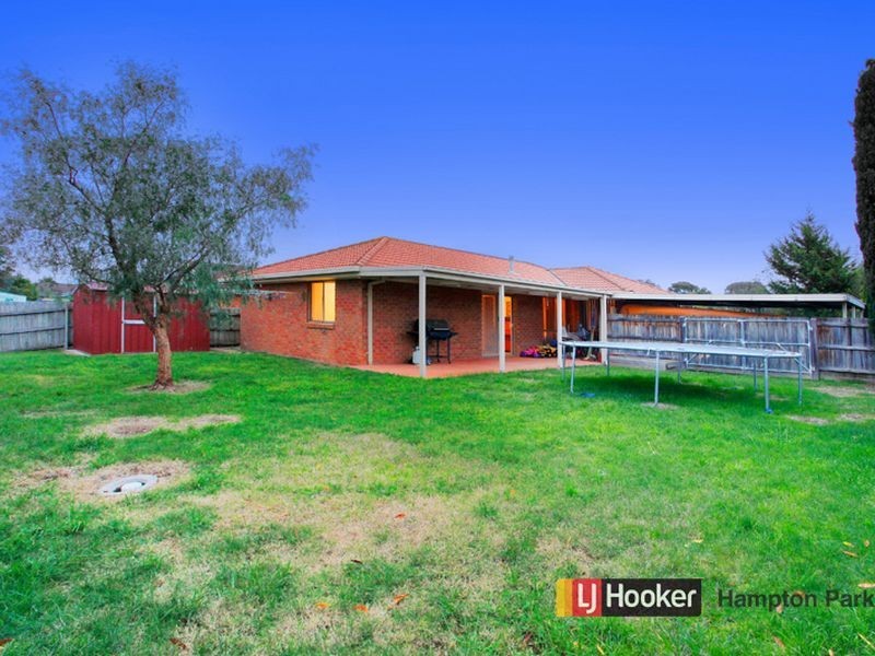 6 Oregon Court, Narre Warren South VIC 3805