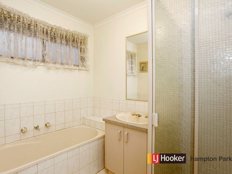 6 Oregon Court, Narre Warren South VIC 3805