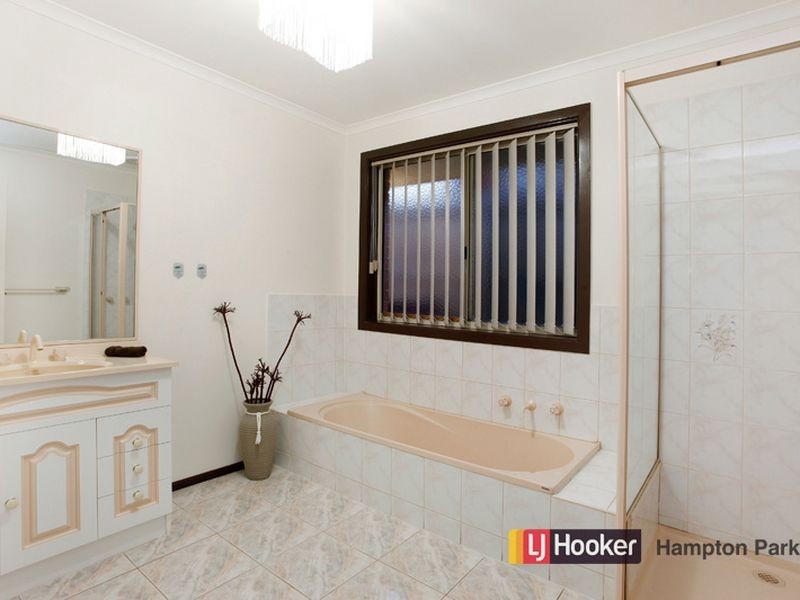47 Justin Circuit, Hampton Park VIC 3976