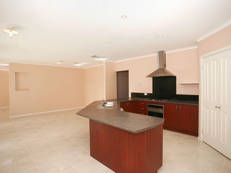 11 Pevensey Drive, Narre Warren South VIC 3805