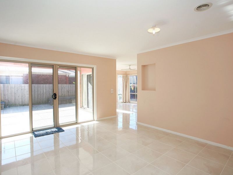 11 Pevensey Drive, Narre Warren South VIC 3805