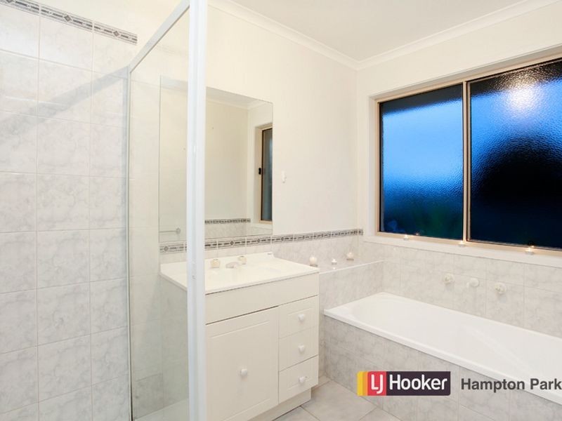 5 Rochford Place, Narre Warren South VIC 3805