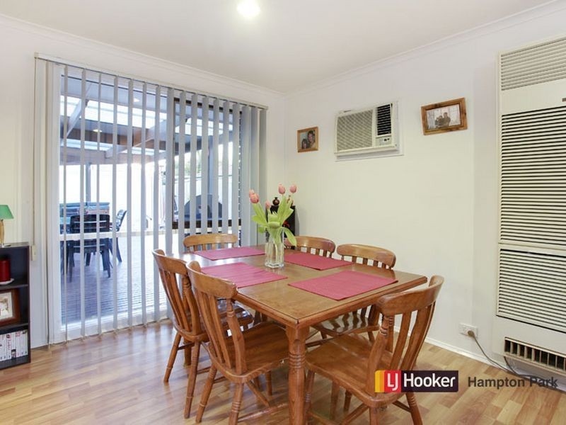 34 Verona Drive, Hampton Park VIC 3976