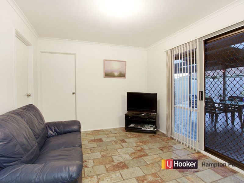 34 Verona Drive, Hampton Park VIC 3976