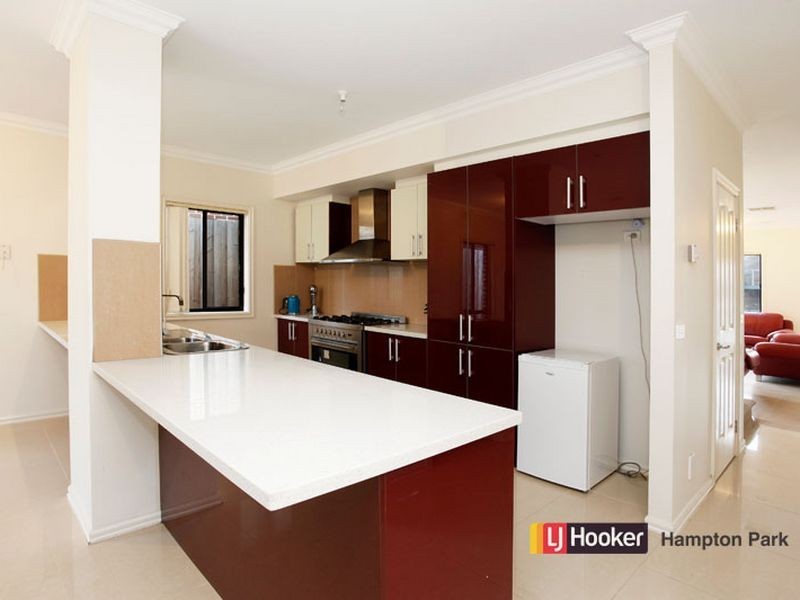 6/1 Lower Mews, Lynbrook VIC 3975