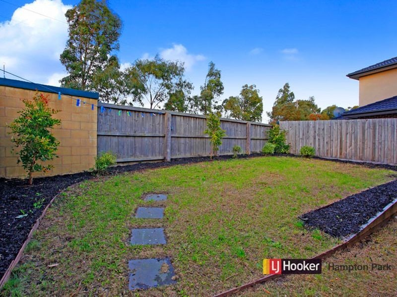 6/1 Lower Mews, Lynbrook VIC 3975