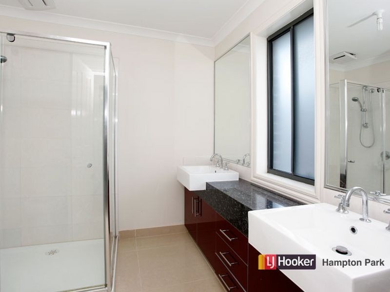 6/1 Lower Mews, Lynbrook VIC 3975