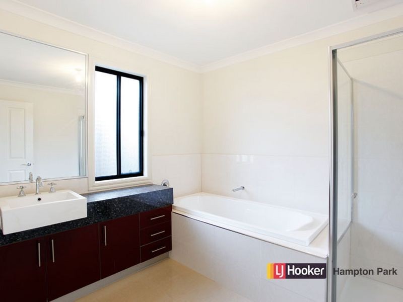 6/1 Lower Mews, Lynbrook VIC 3975