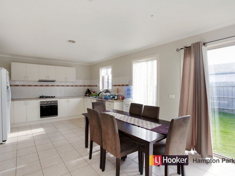 63 Golden Grove Drive, Narre Warren South VIC 3805