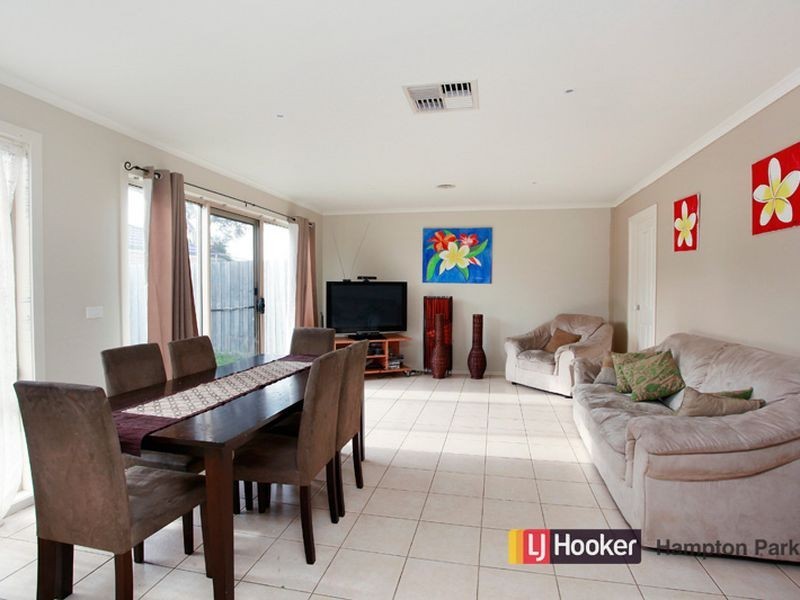 63 Golden Grove Drive, Narre Warren South VIC 3805