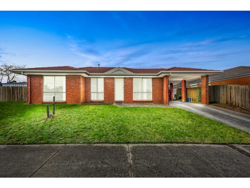 19 Summit Court, Hampton Park VIC 3976