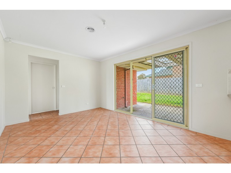 19 Summit Court, Hampton Park VIC 3976