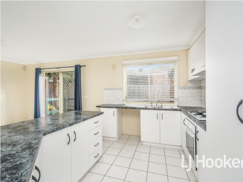 13 Highmount Drive, Hampton Park VIC 3976