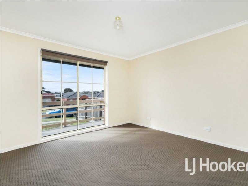 13 Highmount Drive, Hampton Park VIC 3976