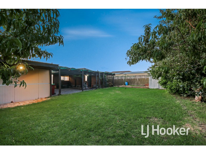 8 Dianna Court, Hampton Park VIC 3976