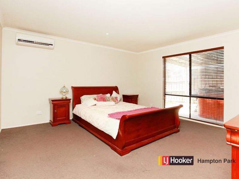 44 Central Parkway, Cranbourne West VIC 3977