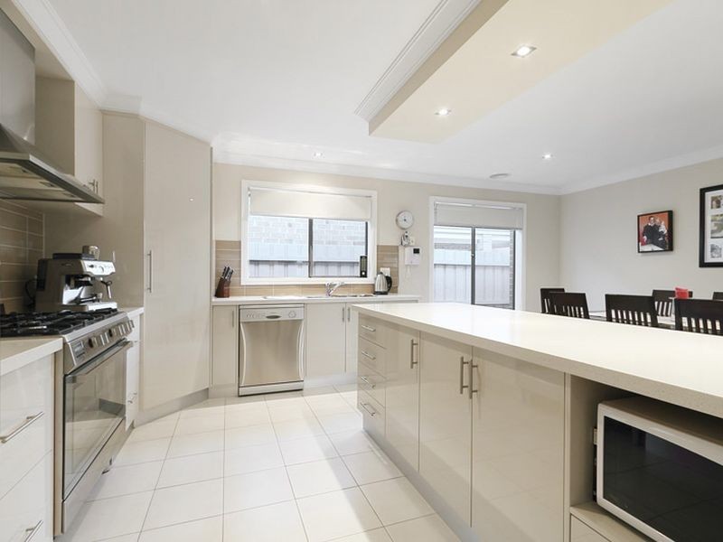 12 Ernest Crescent, Narre Warren South VIC 3805