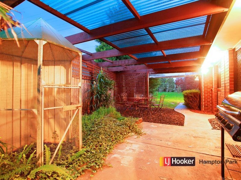 58 Scarborough Avenue, Cranbourne West VIC 3977