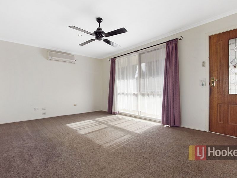 57 Oaktree Drive, Hampton Park VIC 3976