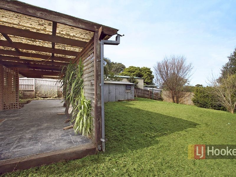 57 Oaktree Drive, Hampton Park VIC 3976
