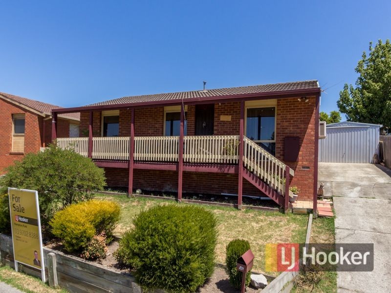 56 Willow Drive, Hampton Park VIC 3976