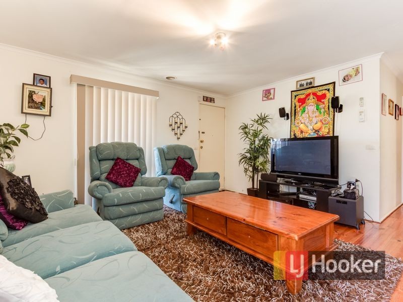 56 Willow Drive, Hampton Park VIC 3976