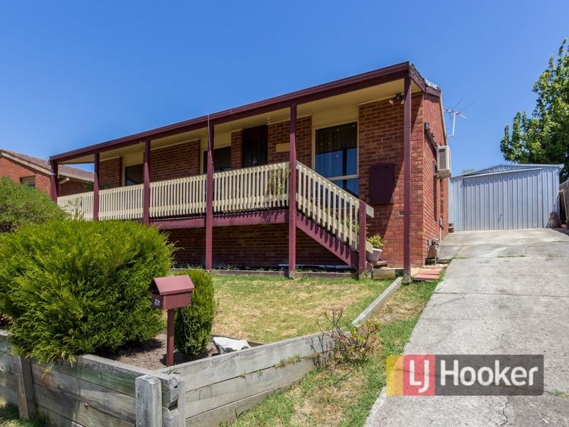 56 Willow Drive, Hampton Park VIC 3976