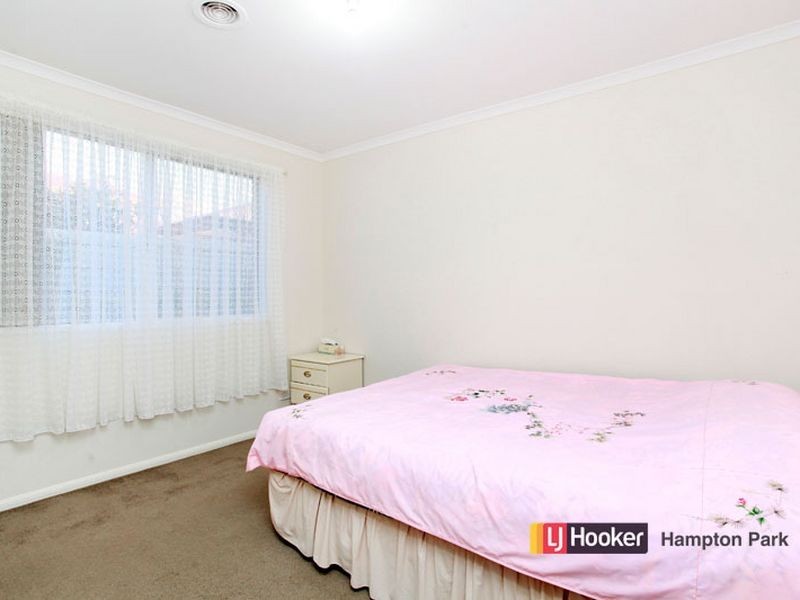 4 Niagara Court, Hampton Park VIC 3976