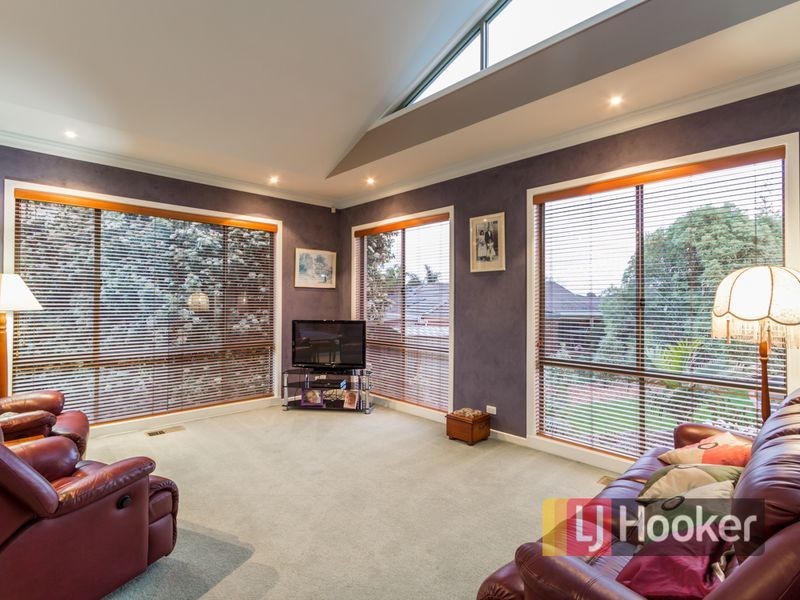 9 Colonial Court, Narre Warren South VIC 3805