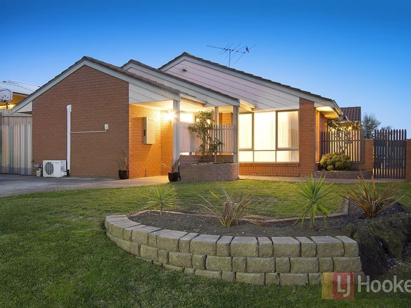 13 Bowman Close, Narre Warren South VIC 3805