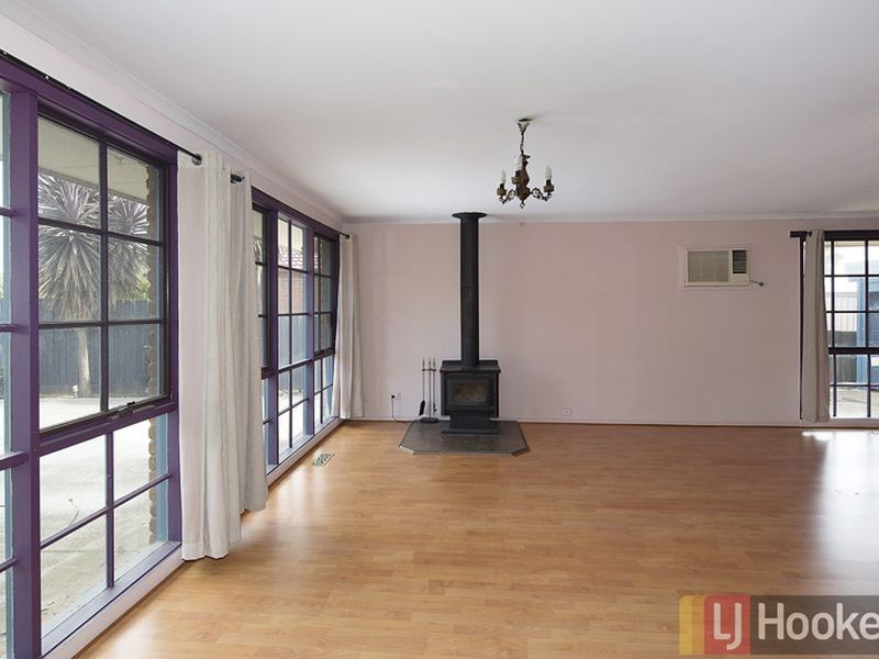 17 Willow Drive, Hampton Park VIC 3976