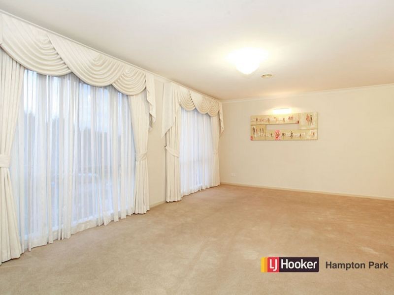 52 George Chudleigh Drive, Hallam VIC 3803