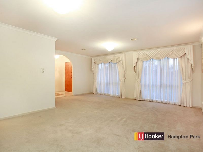 52 George Chudleigh Drive, Hallam VIC 3803