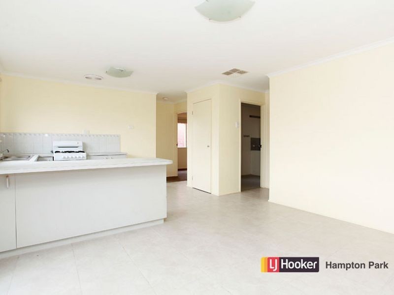 78 Warana Drive, Hampton Park VIC 3976