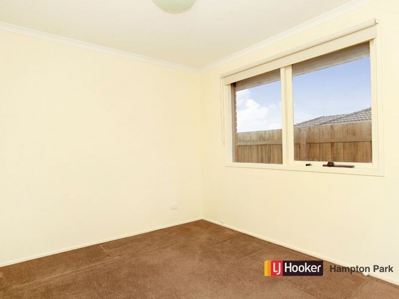 78 Warana Drive, Hampton Park VIC 3976