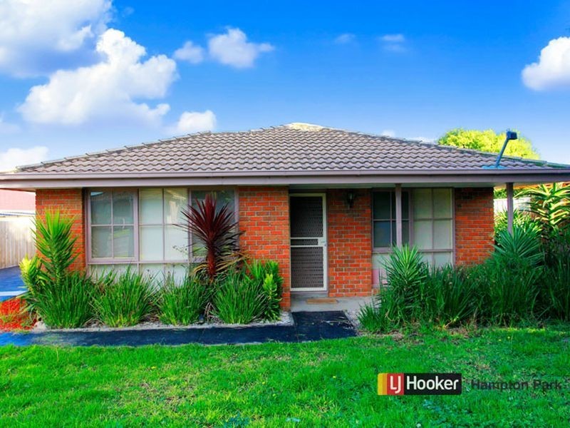 78 Warana Drive, Hampton Park VIC 3976