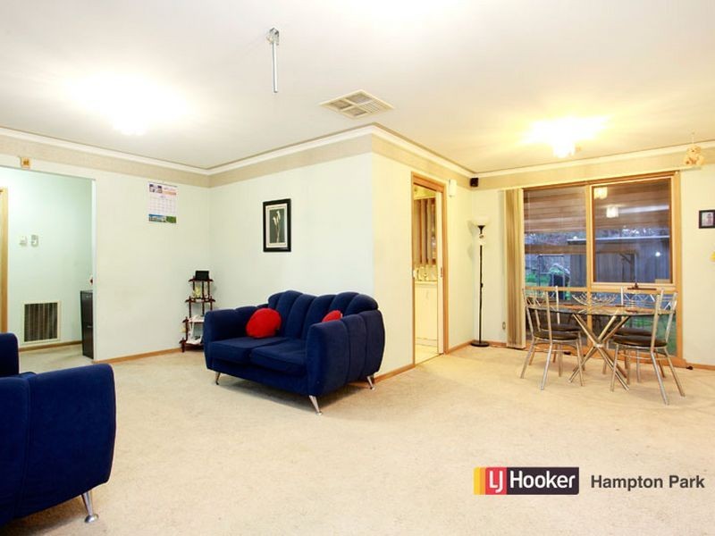 7 Cornell Place, Hampton Park VIC 3976