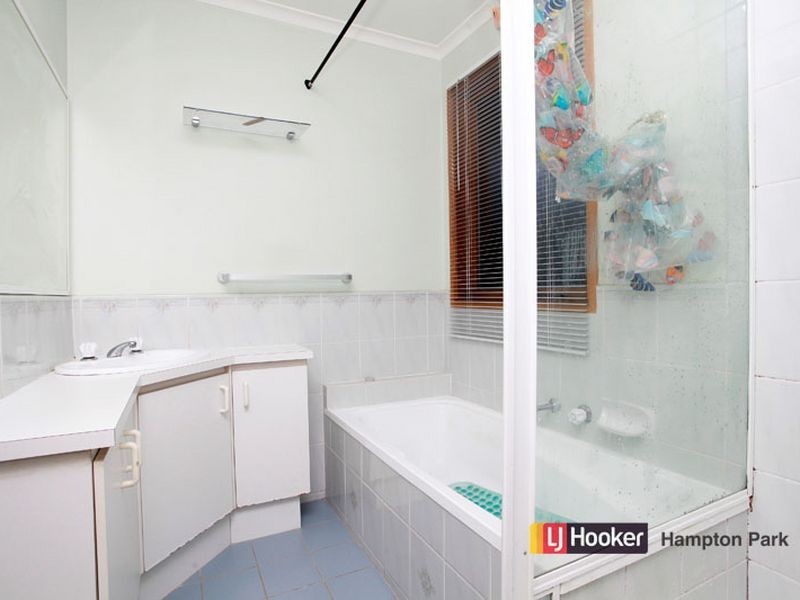 7 Cornell Place, Hampton Park VIC 3976