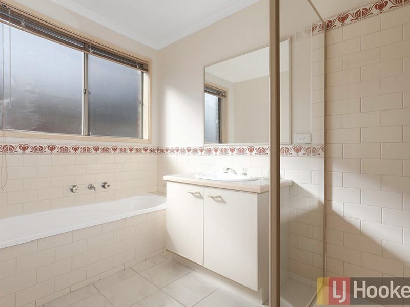 19 Palm Way, Narre Warren South VIC 3805