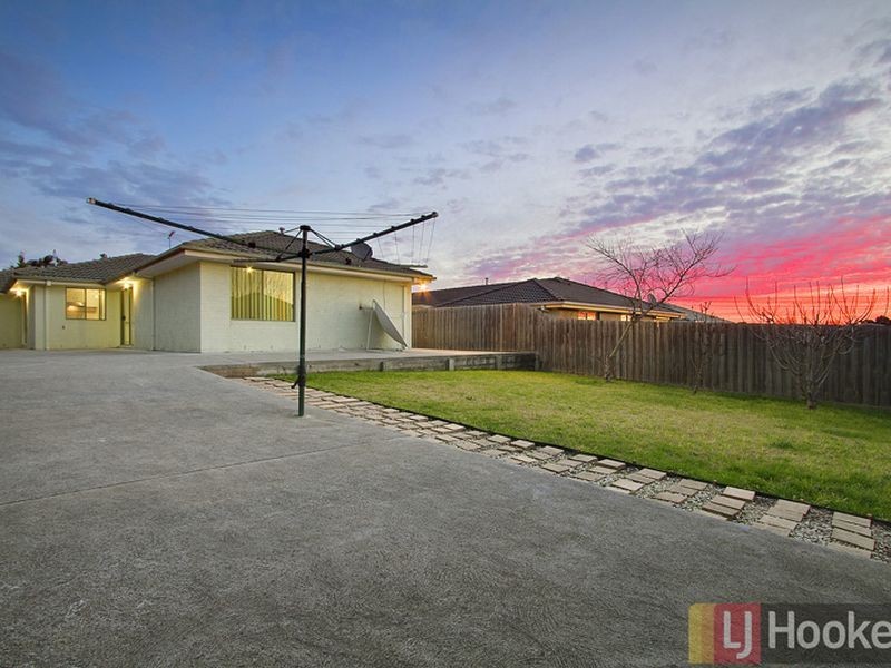 21 Eureka Crescent, Narre Warren South VIC 3805