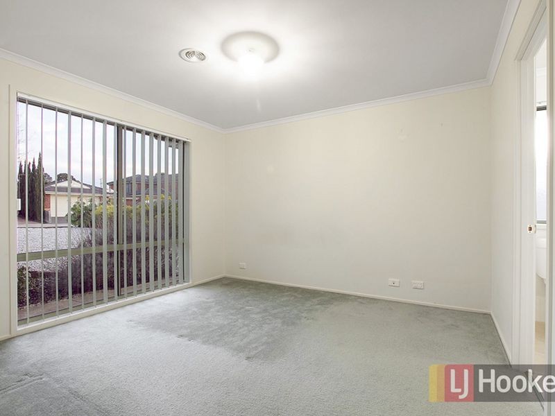 21 Eureka Crescent, Narre Warren South VIC 3805