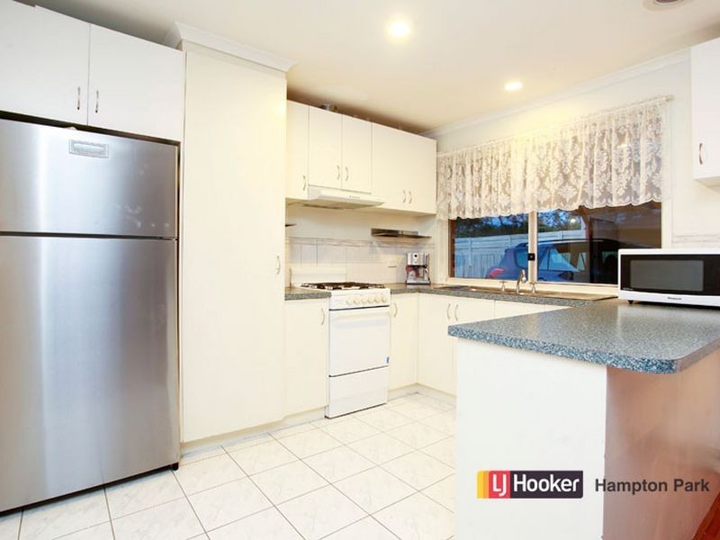 23 Eclipse Court, Hampton Park VIC 3976